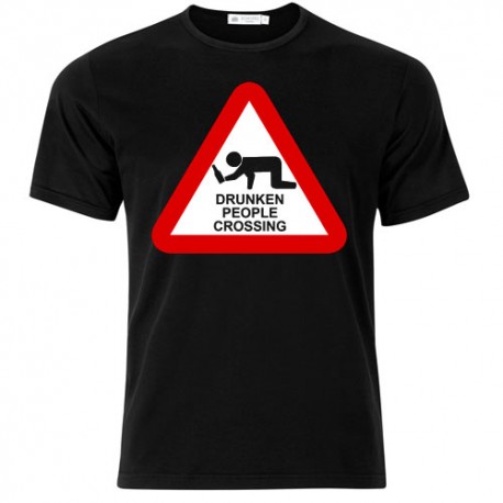 T-shirt uomo "Dunken People Crossing" pericolo, addio al celibato!