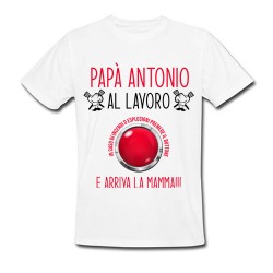 T-Shirt Maglietta Uomo papà al Lavoro Chef in Cucina Personalizzata con Nome, in Caso di esplosioni Arriva Mamma!